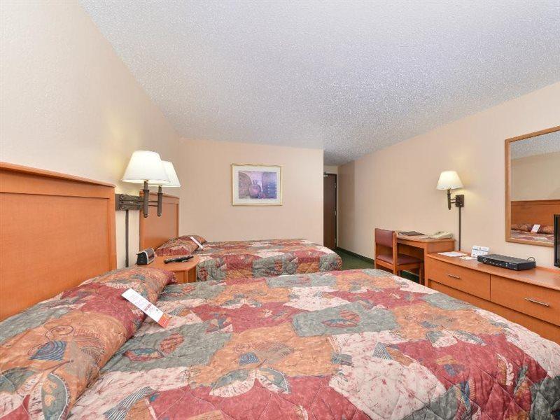 Super 8 By Wyndham Casper West By The River Luaran gambar
