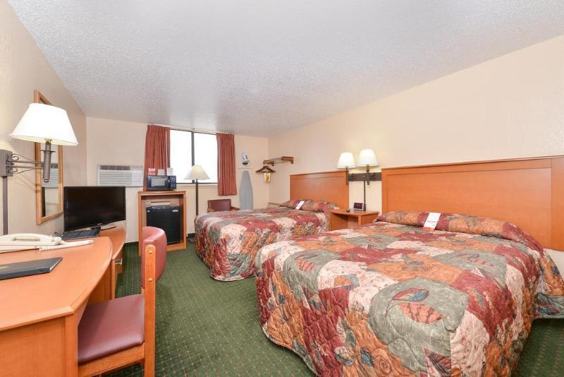 Super 8 By Wyndham Casper West By The River Luaran gambar