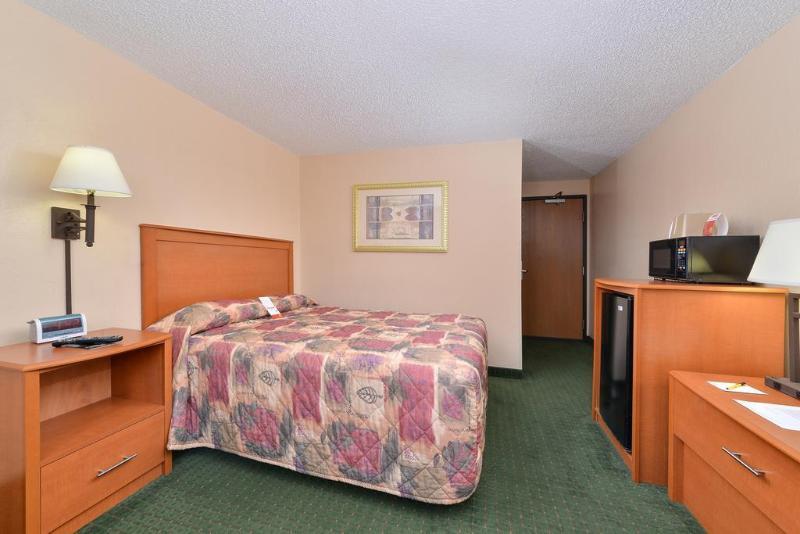 Super 8 By Wyndham Casper West By The River Luaran gambar